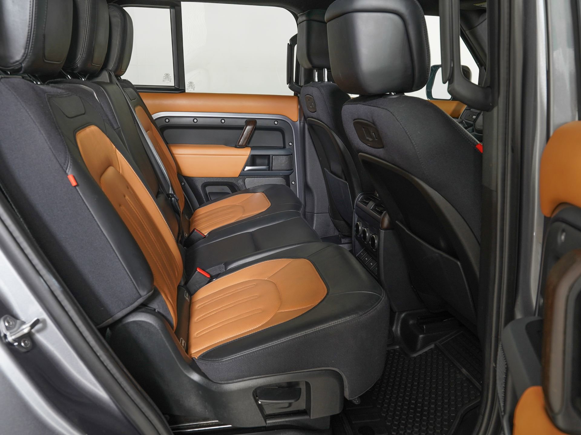 Used 2020 Land Rover Defender 110 X AWD/4WD image 9