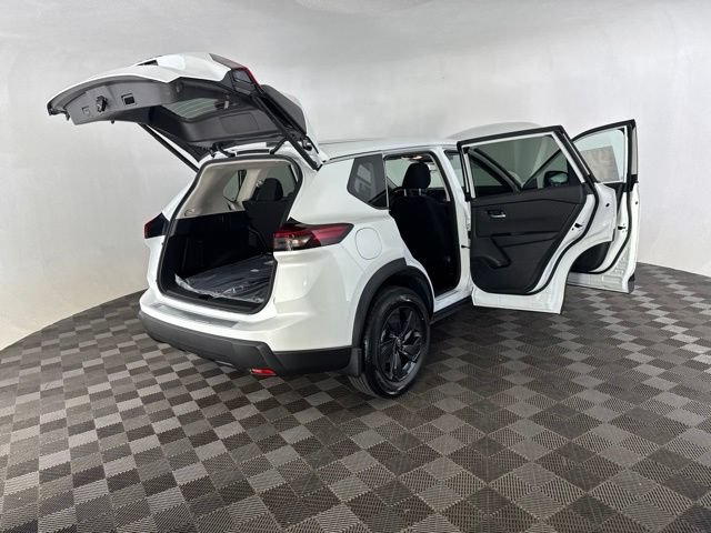 New 2026 Nissan Rogue SV AWD/4WD image 14