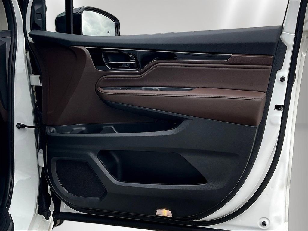 Used 2025 Honda Odyssey Elite image 29