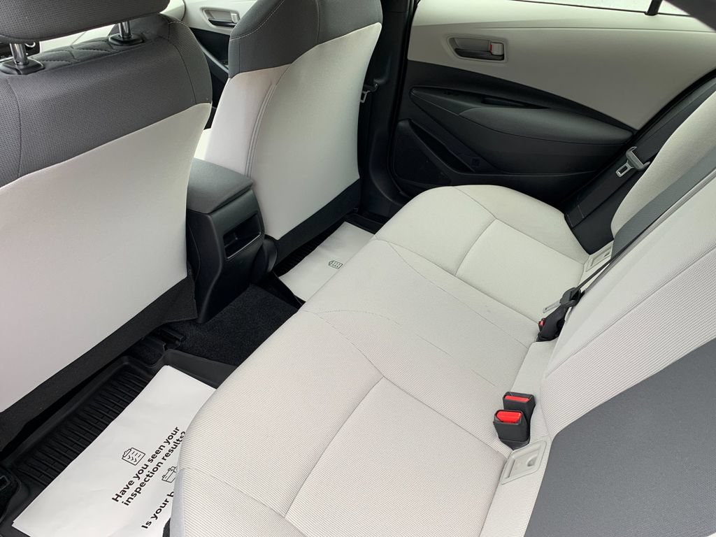 Used 2022 Toyota Corolla LE FWD image 14