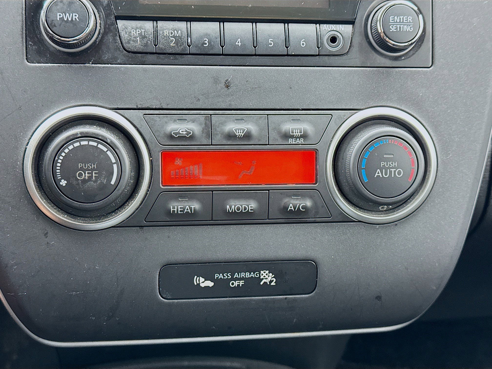 Used 2013 Nissan Leaf S image 11