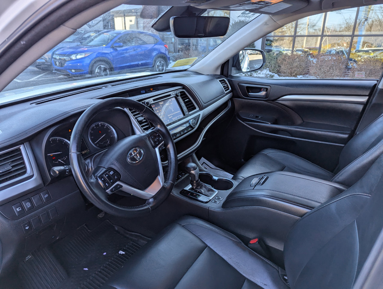 Used 2018 Toyota Highlander XLE image 13