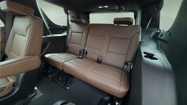 Used 2024 Chevrolet Tahoe High Country AWD/4WD image 20