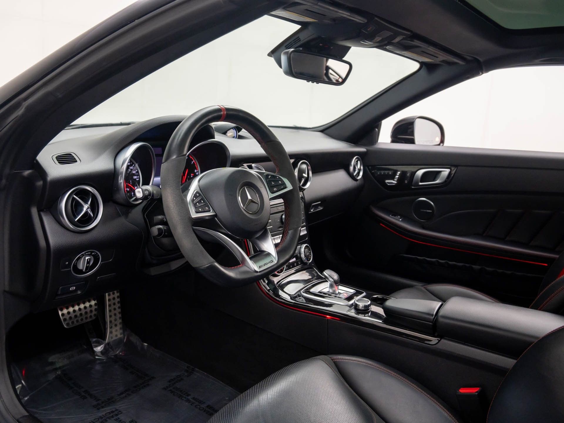 Used 2017 Mercedes-Benz SLC 43 AMG image 16