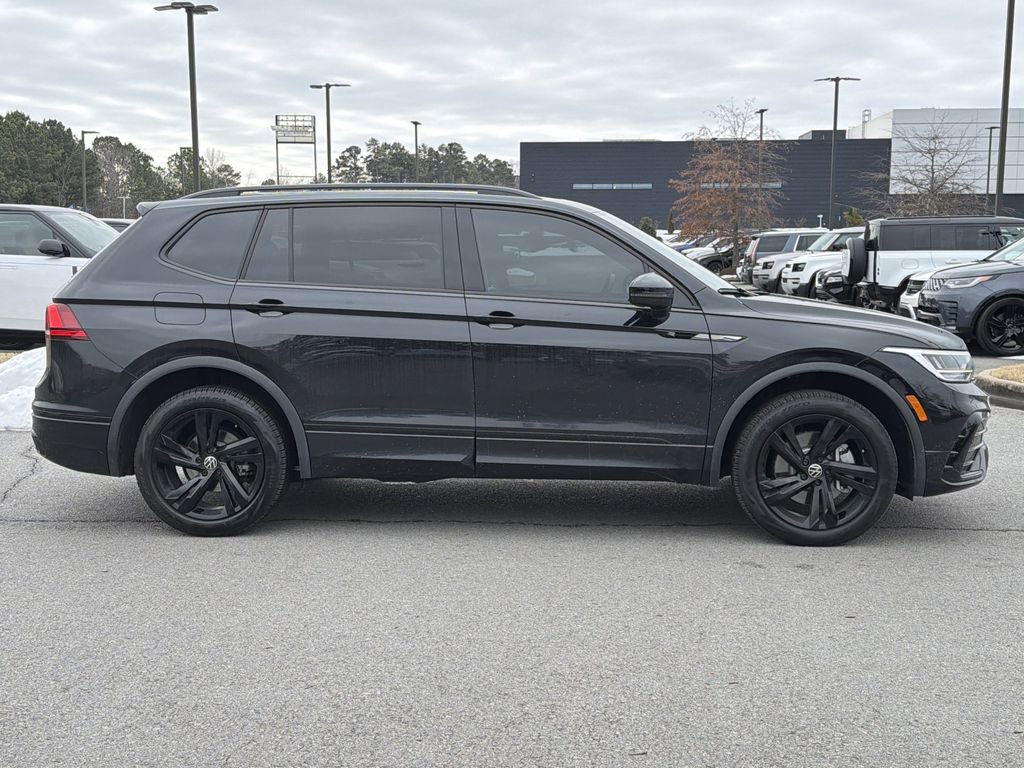 Used 2024 Volkswagen Tiguan SE R-Line image 6