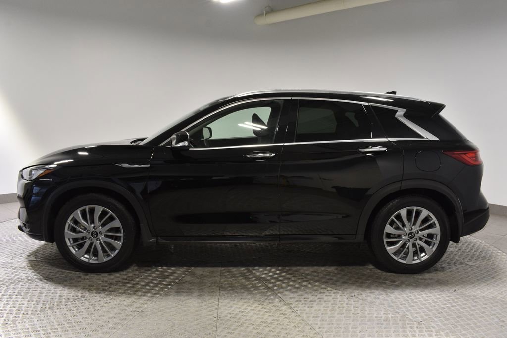 Certified 2025 INFINITI QX50 Luxe image 2