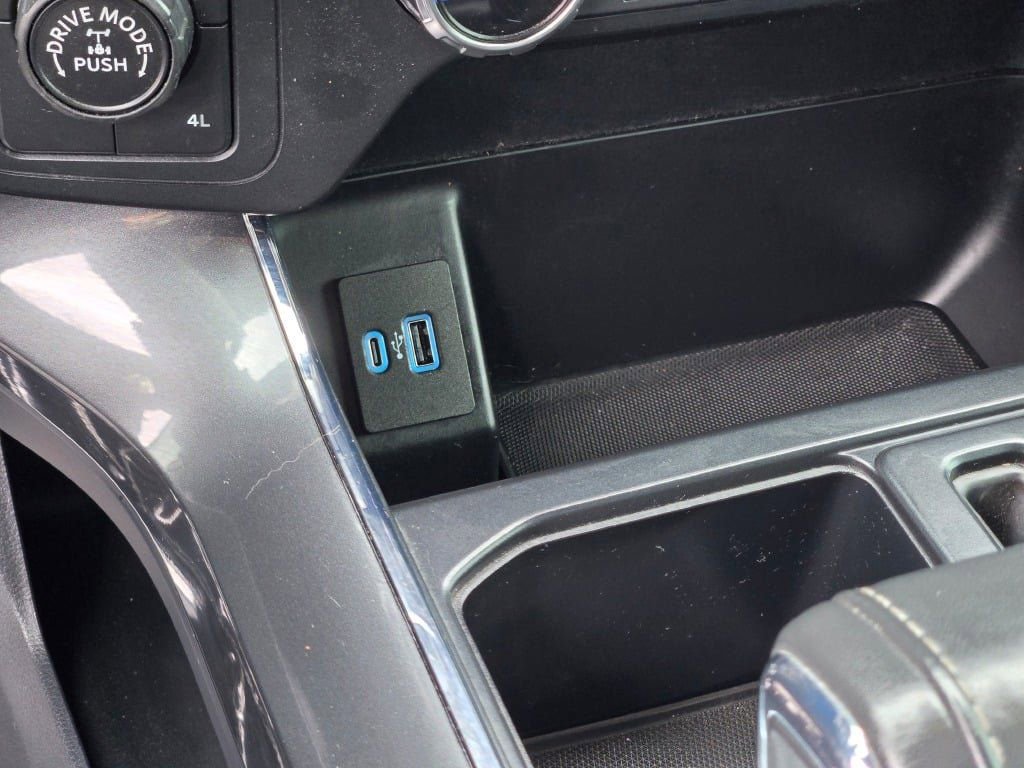 Certified 2022 Ford F150 XLT w/ Equipment Group 302A High image 31