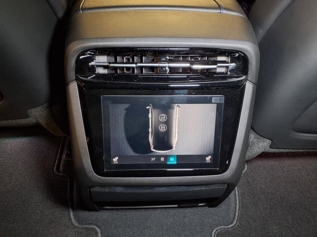 Used 2025 Cadillac Escalade IQ Luxury 1 image 10