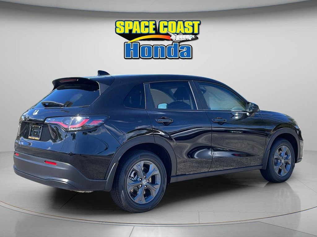 New 2026 Honda HR-V LX image 3