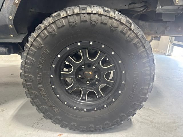 Used 2014 Jeep Wrangler Unlimited Rubicon w/ Max Tow Package AWD/4WD image 9