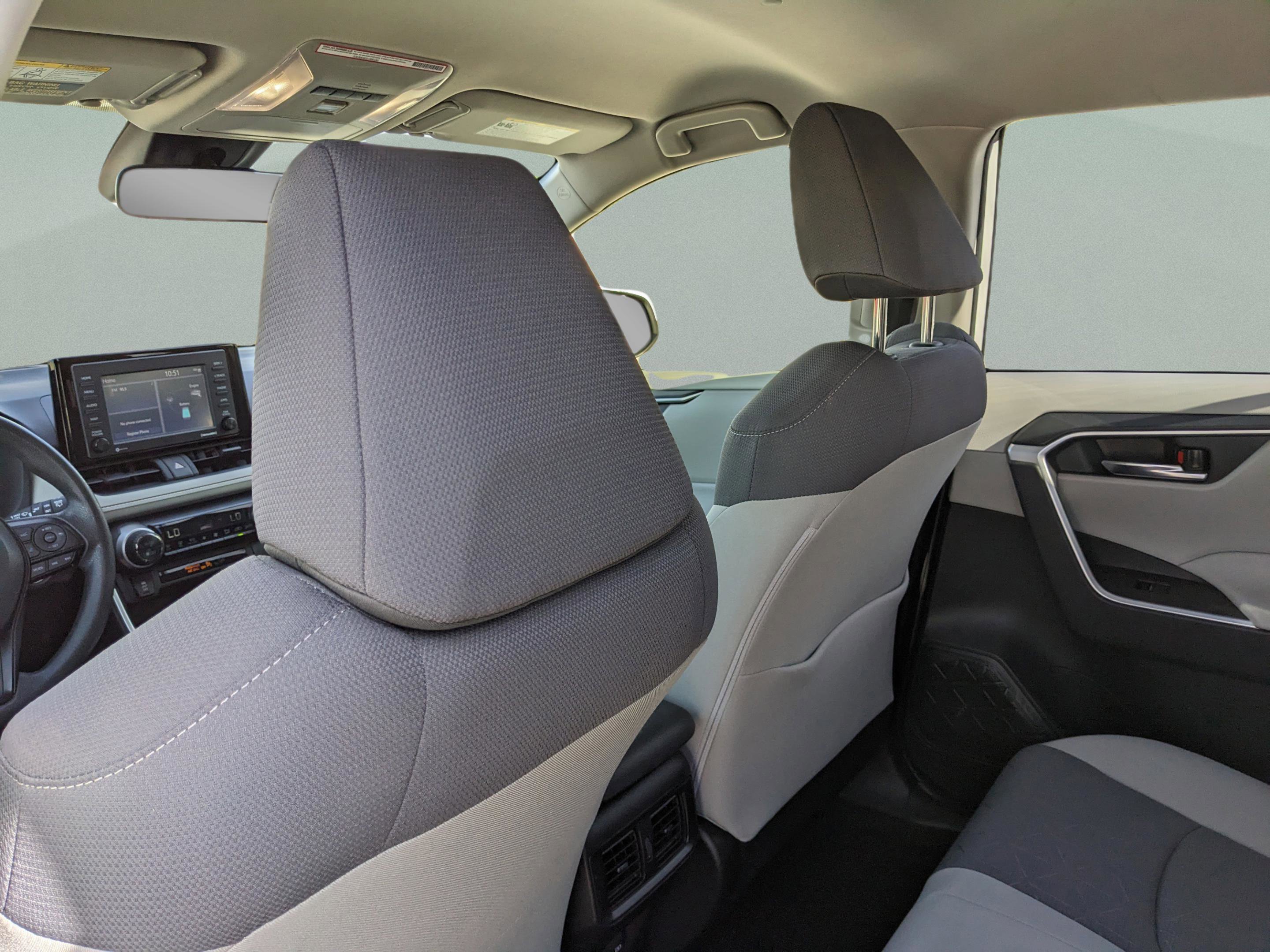 Used 2022 Toyota RAV4 XLE image 15