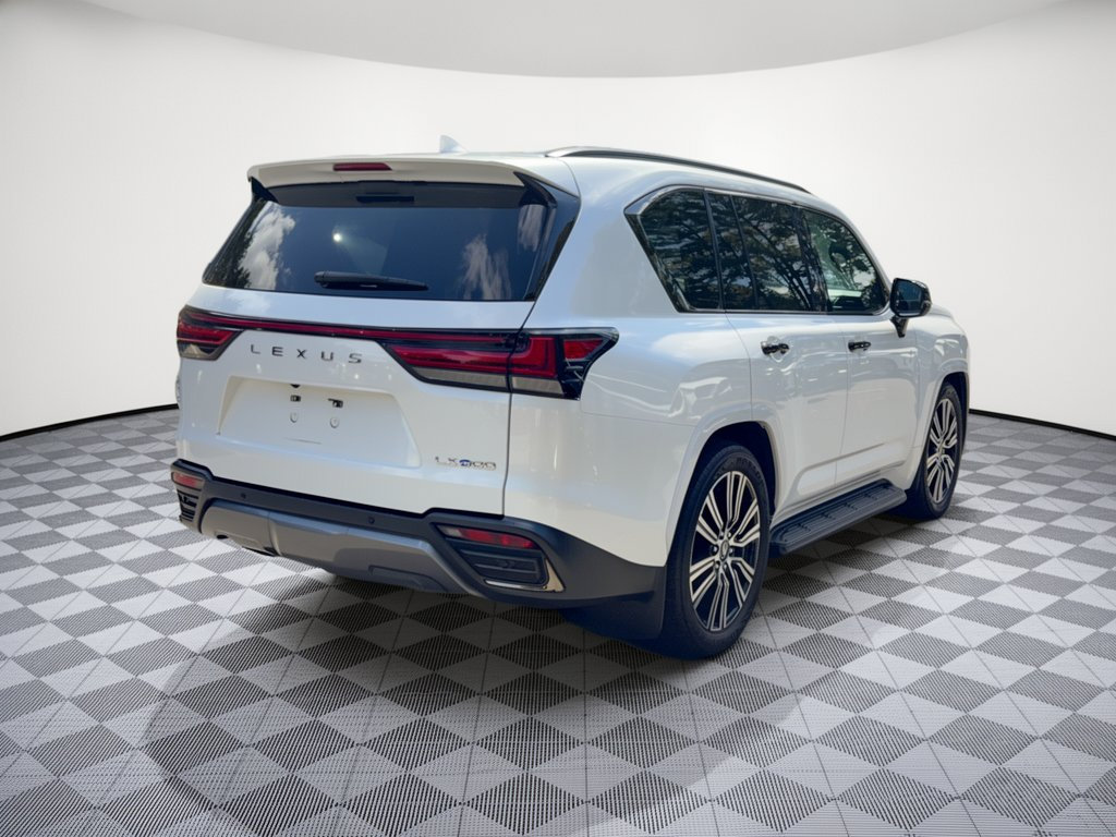Used 2024 Lexus LX 600 4WD w/ Appearance Package image 9