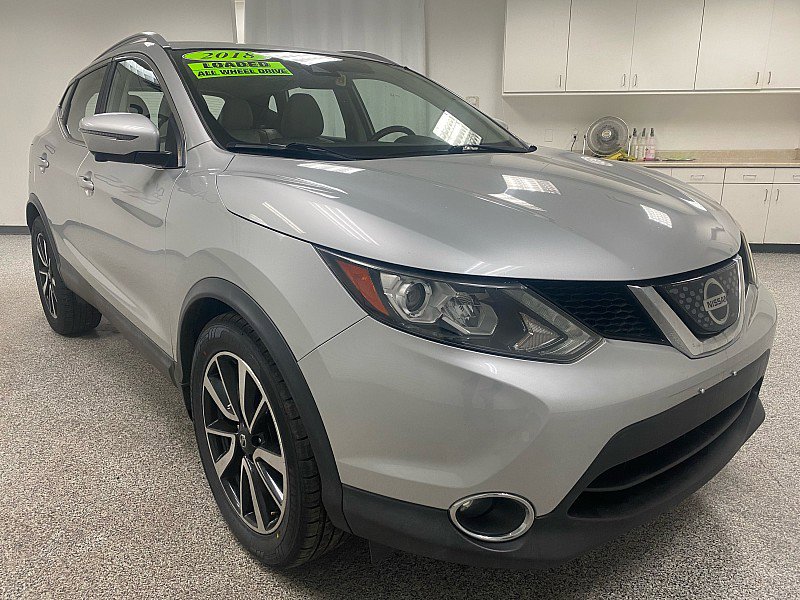 Used 2018 Nissan Rogue Sport SL w/ SL Premium Package image 3