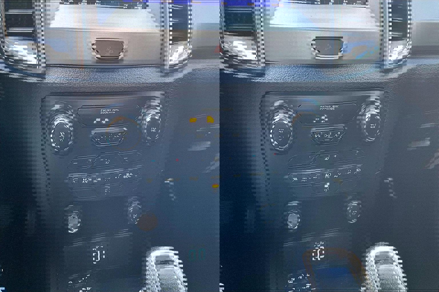 Used 2021 Ford Ranger XLT w/ Equipment Group 301A Mid image 16