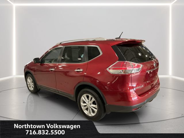 Used 2015 Nissan Rogue SV w/ SV Premium Package FWD image 3