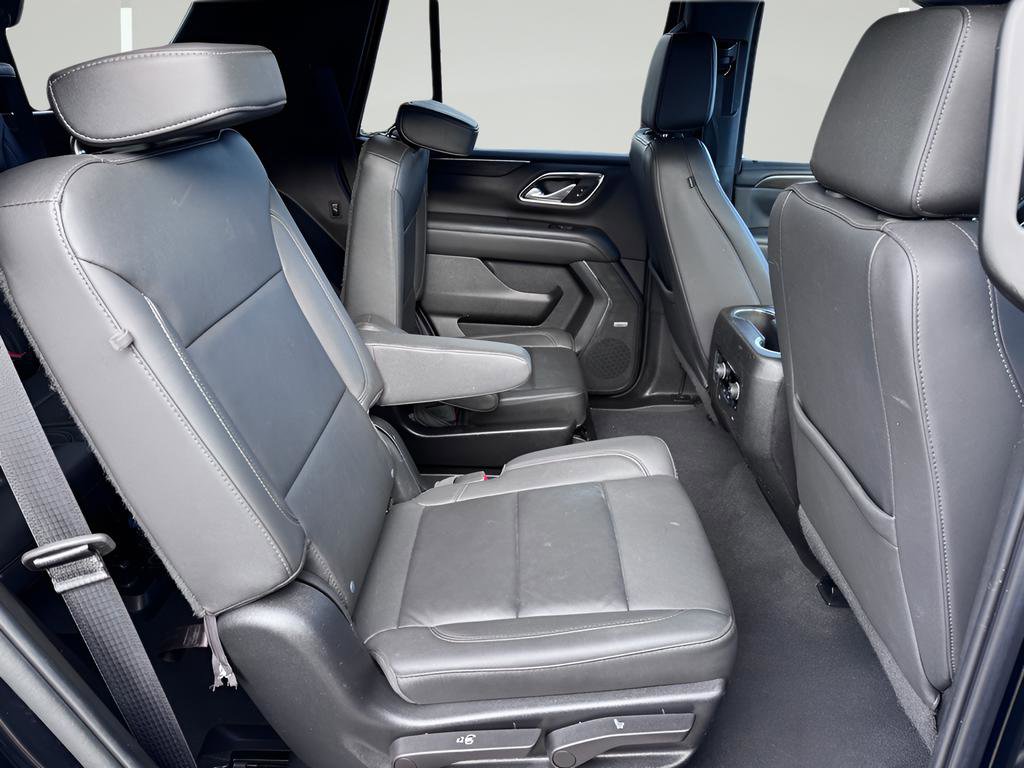 Used 2022 Chevrolet Tahoe LT w/ Luxury Package image 32