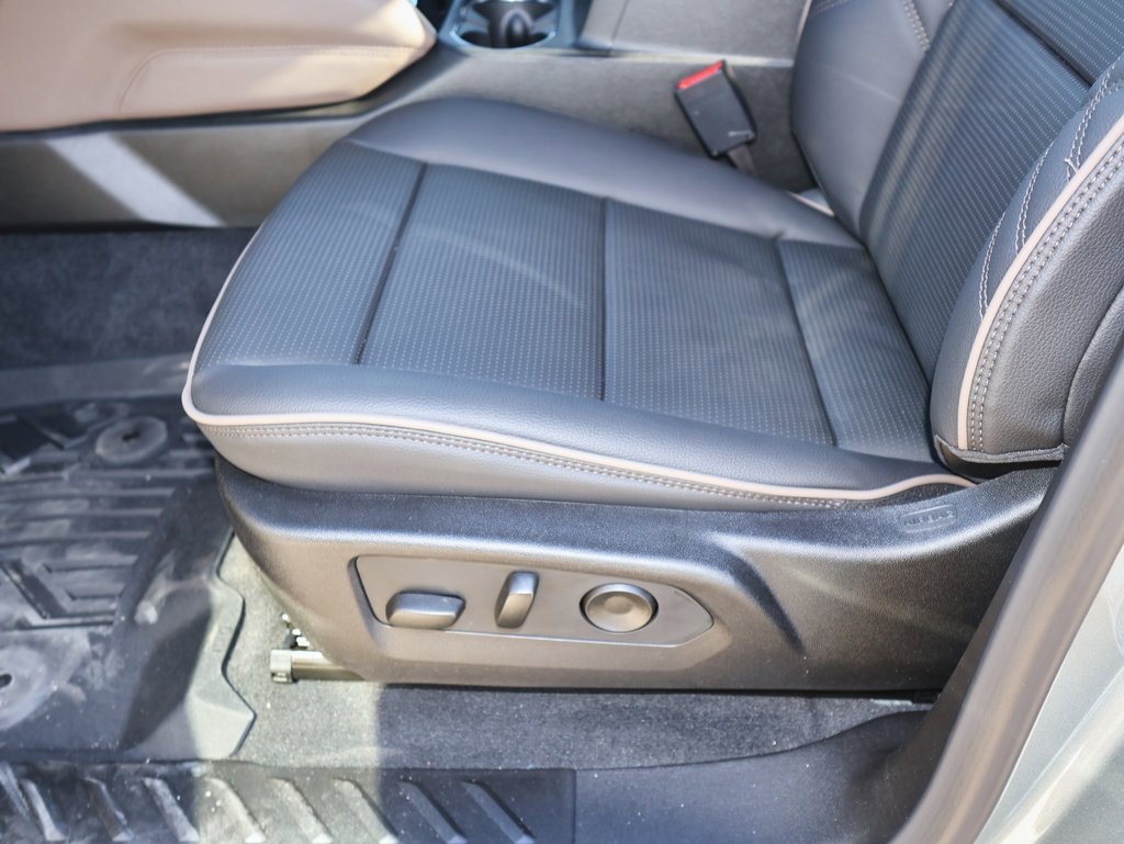 New 2026 GMC Canyon Denali image 9