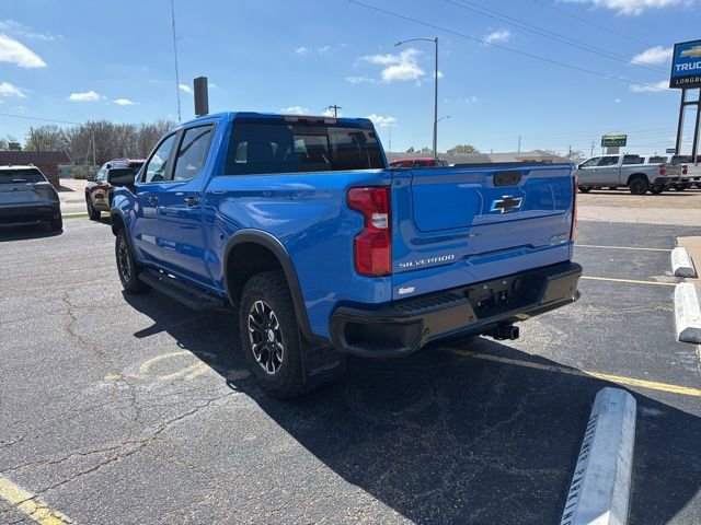 Used 2025 Chevrolet Silverado 1500 ZR2 w/ Technology Package image 5