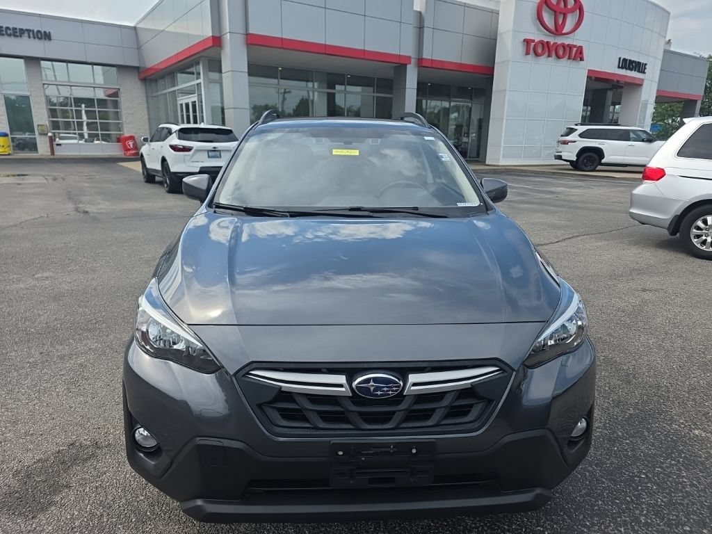 Used 2022 Subaru Crosstrek 2.0i Premium w/ Popular Package #3 AWD/4WD image 2