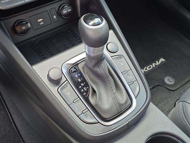 Used 2023 Hyundai Kona Limited AWD/4WD image 26