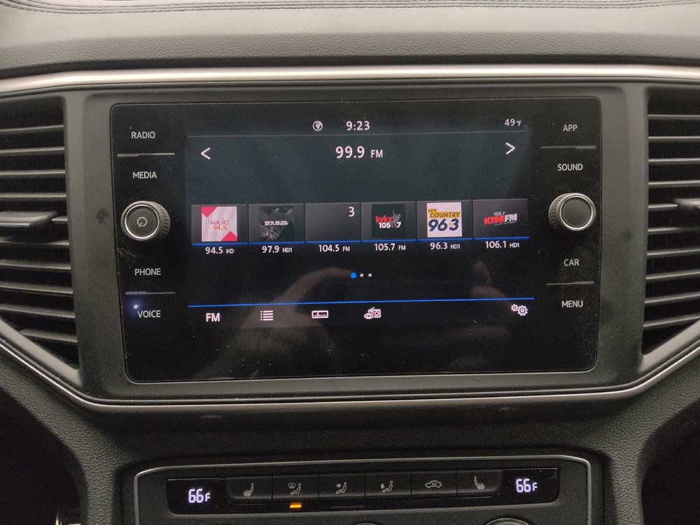 Used 2020 Volkswagen Atlas Cross Sport SE w/ Panoramic Sunroof Package FWD image 25