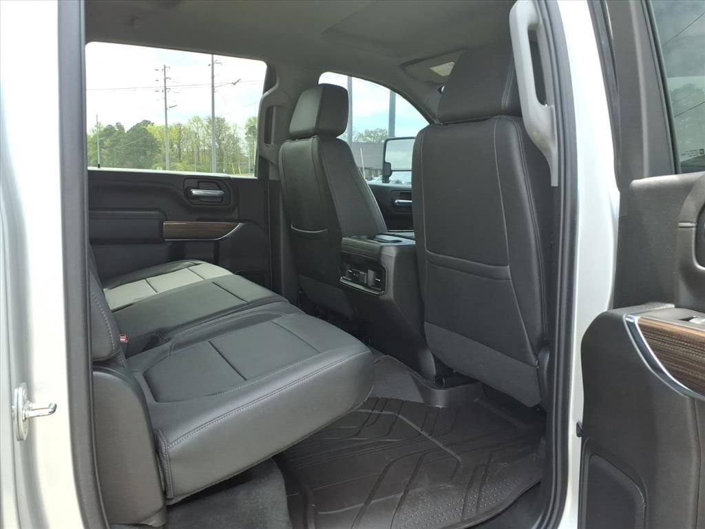 Used 2022 Chevrolet Silverado 2500 LT w/ Convenience Package image 13