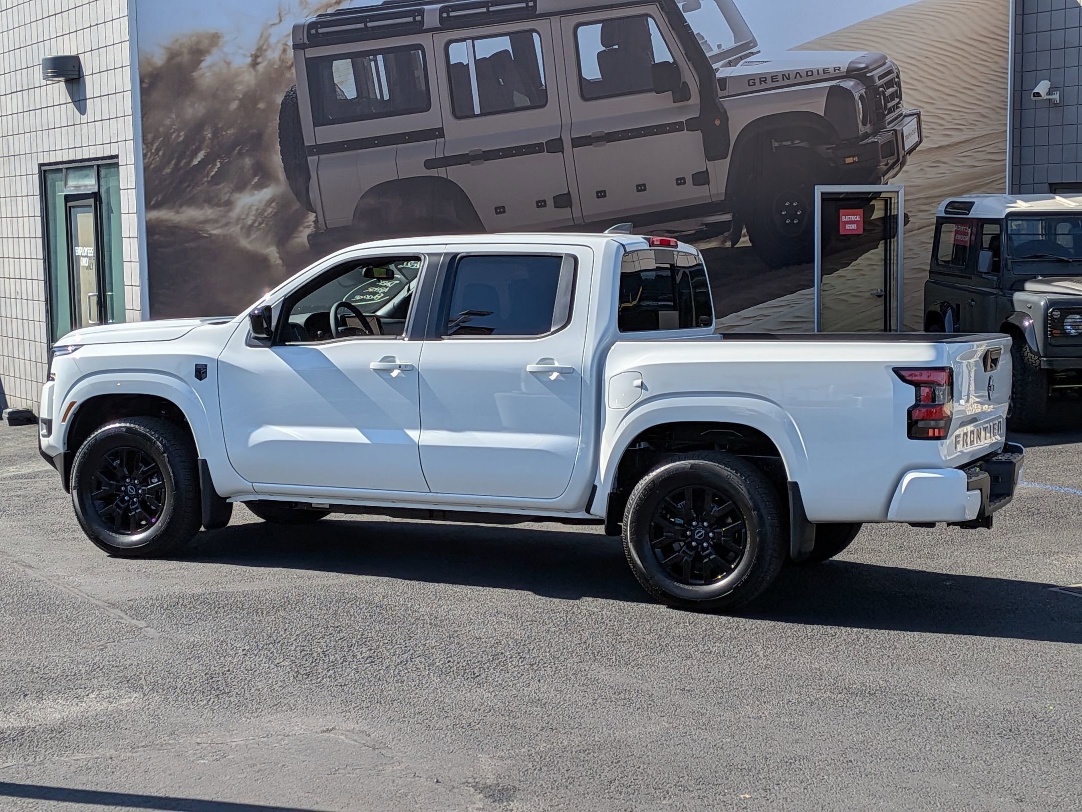 New 2026 Nissan Frontier SV w/ SV Convenience Package image 5