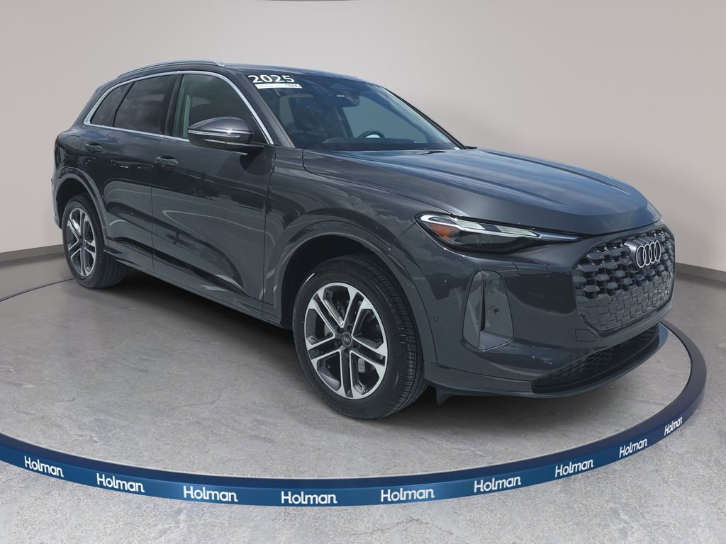 Certified 2025 Audi Q5 Premium w/ Convenience Package AWD/4WD image 3