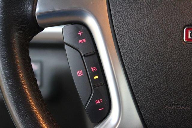 Used 2015 GMC Acadia SLE AWD/4WD image 16