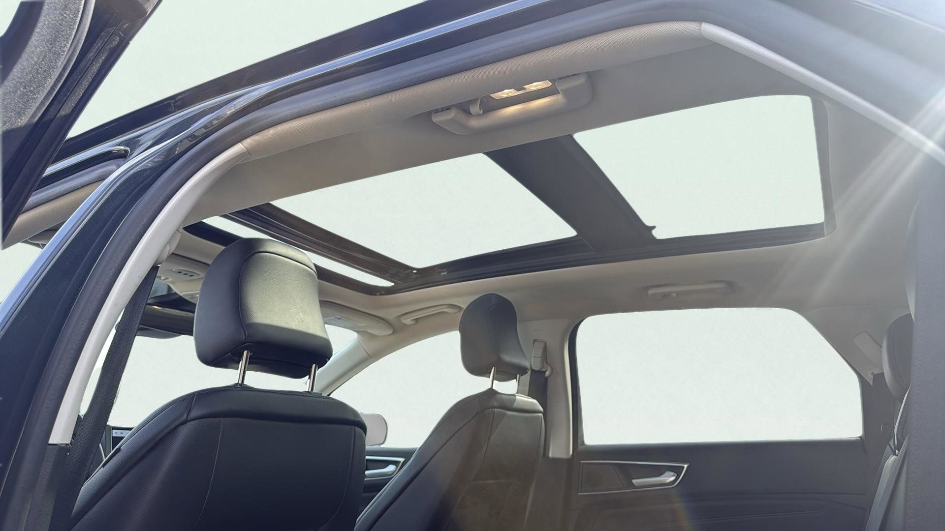 Certified 2022 Ford Edge Titanium image 24