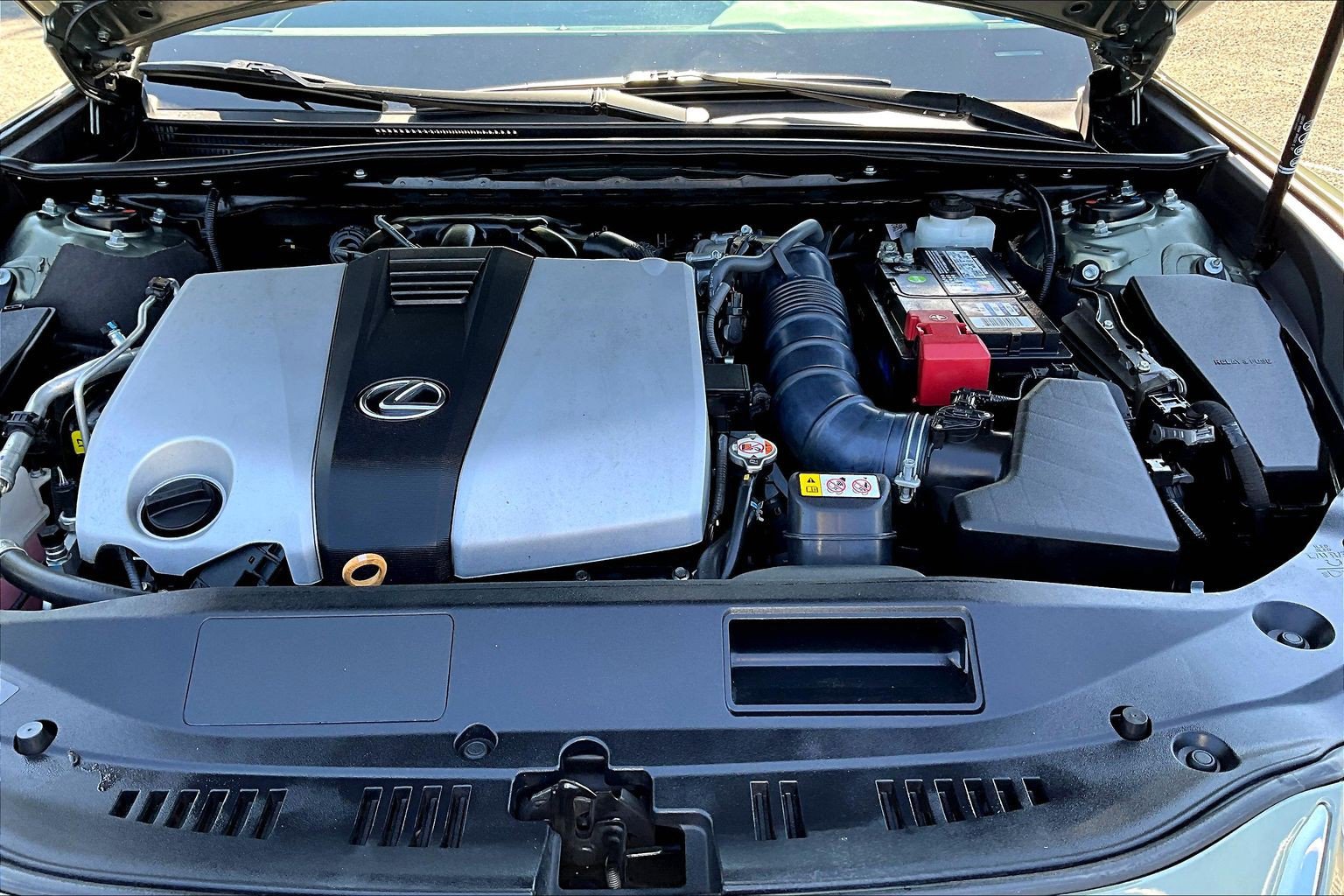 Used 2023 Lexus ES 350 w/ Accessory Package (Z2) image 9