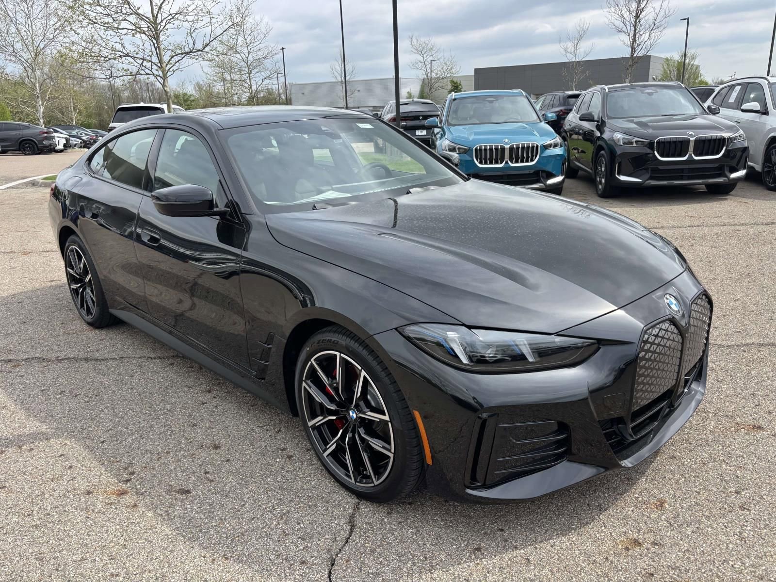 New 2026 BMW i4 xDrive40i w/ M Sport Package AWD/4WD image 3