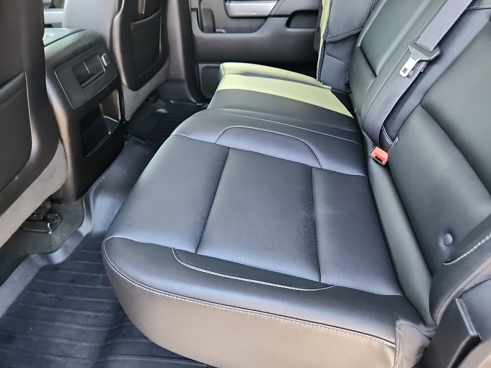 Used 2015 Chevrolet Silverado 2500 LTZ w/ Duramax Plus Package AWD/4WD image 30
