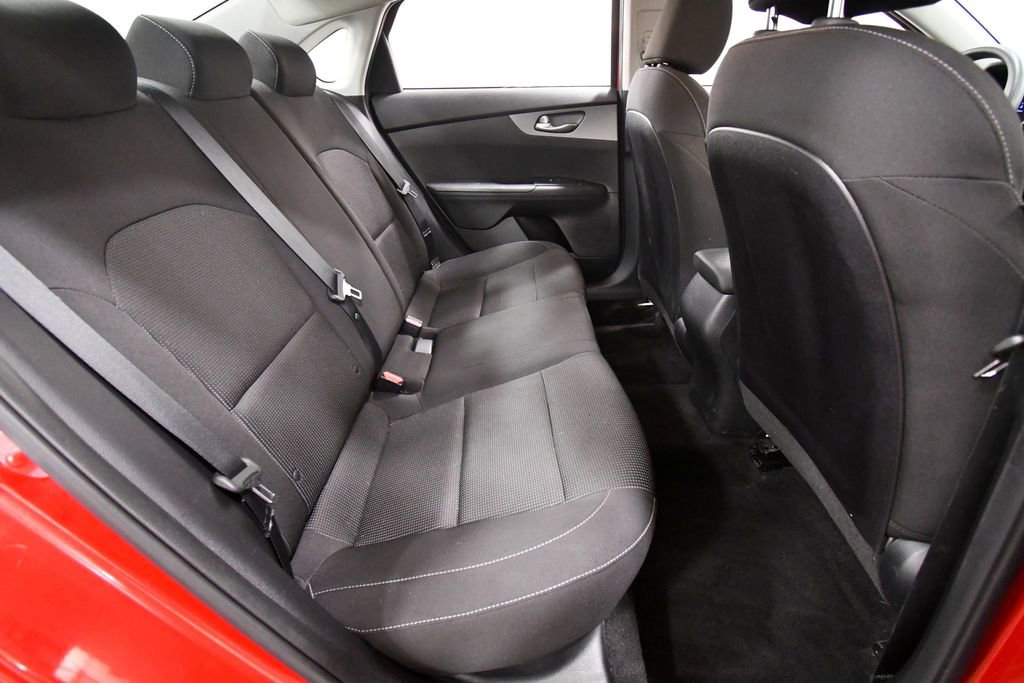 Certified 2019 Kia Forte LXS image 16