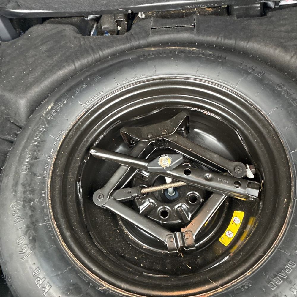 Used 2016 Jeep Patriot Latitude w/ Sun/Sound Group image 31