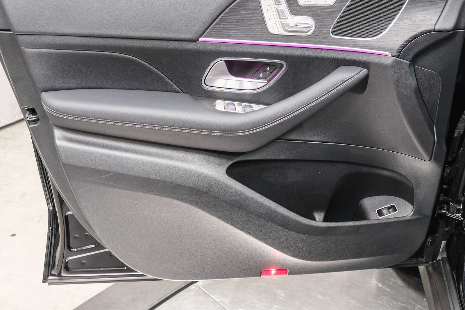 Certified 2025 Mercedes-Benz GLE 350 4MATIC image 25