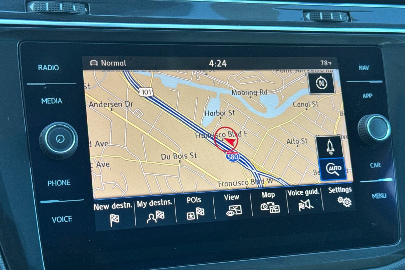 Used 2018 Volkswagen Tiguan SEL Premium w/ 3rd Row Seat Package image 20