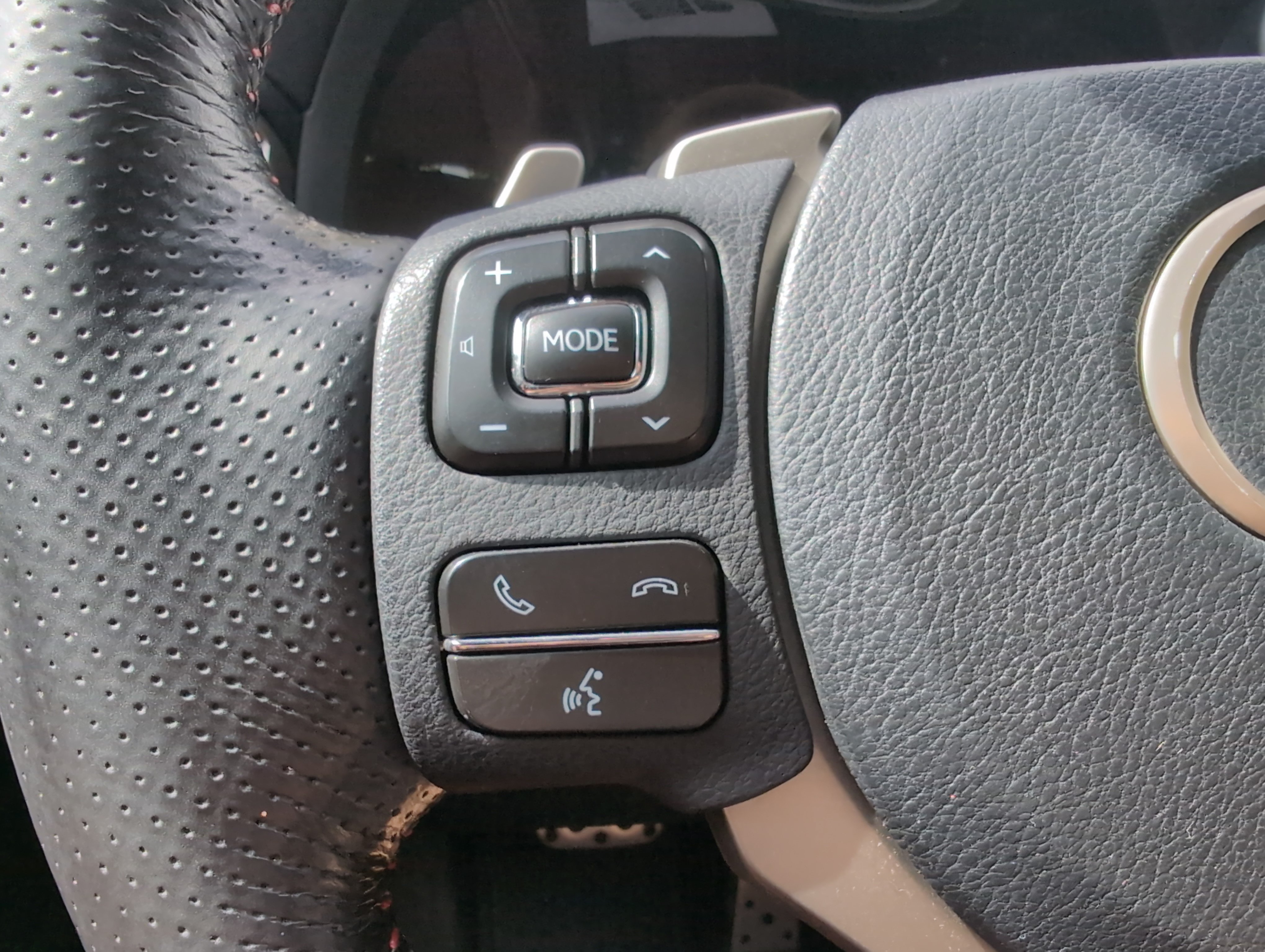 Used 2019 Lexus IS 350 F Sport w/ F Sport Package RWD image 19