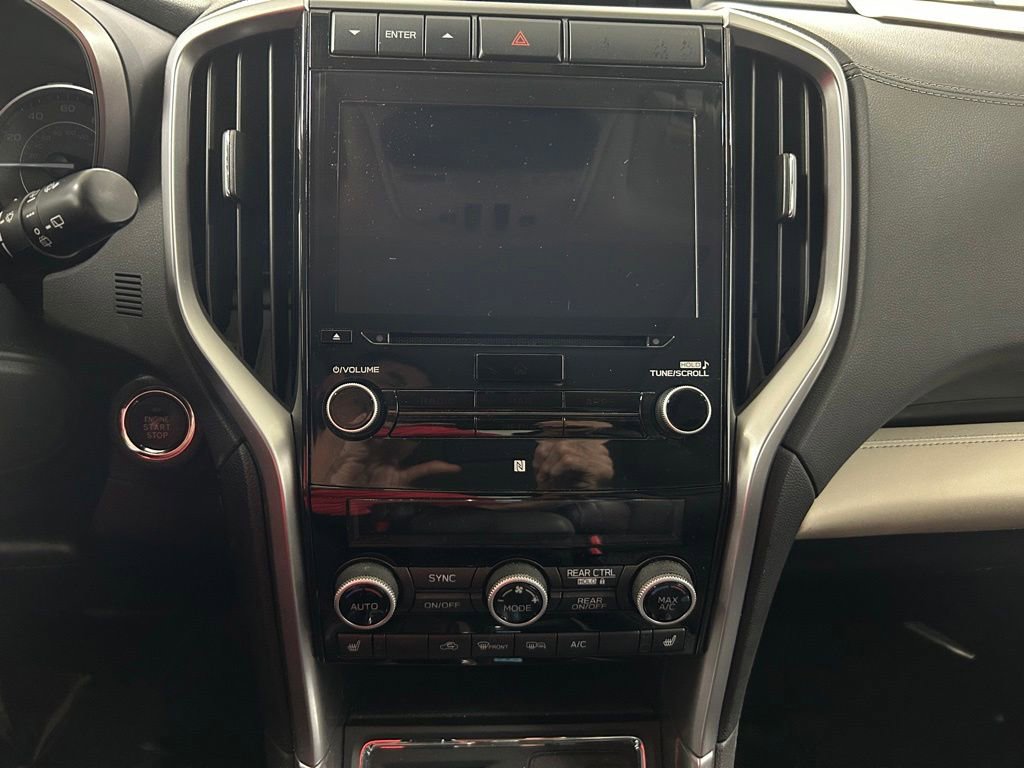 Used 2020 Subaru Ascent Limited w/ Technology Package AWD/4WD image 19