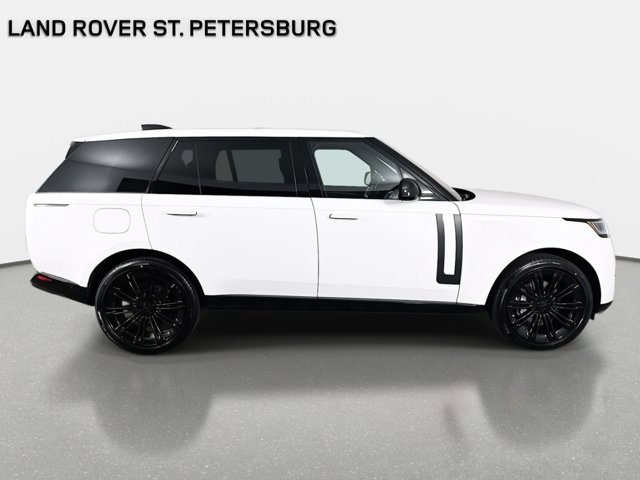 New 2026 Land Rover Range Rover Long Wheelbase SE image 4