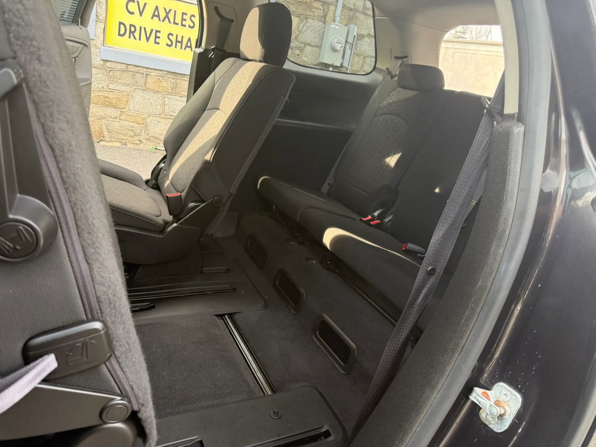 Used 2014 GMC Acadia SLE image 28