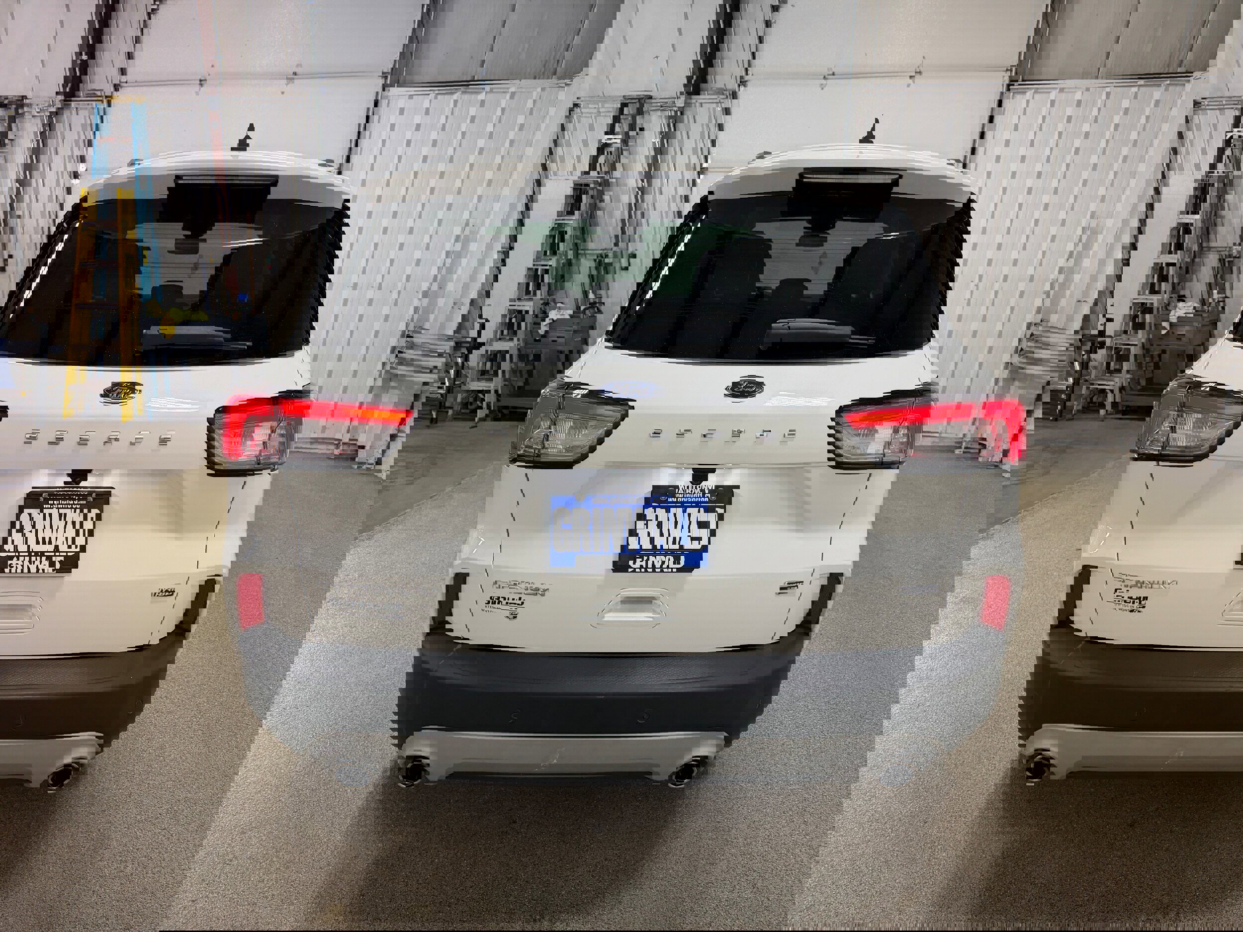 Certified 2021 Ford Escape Titanium FWD image 28