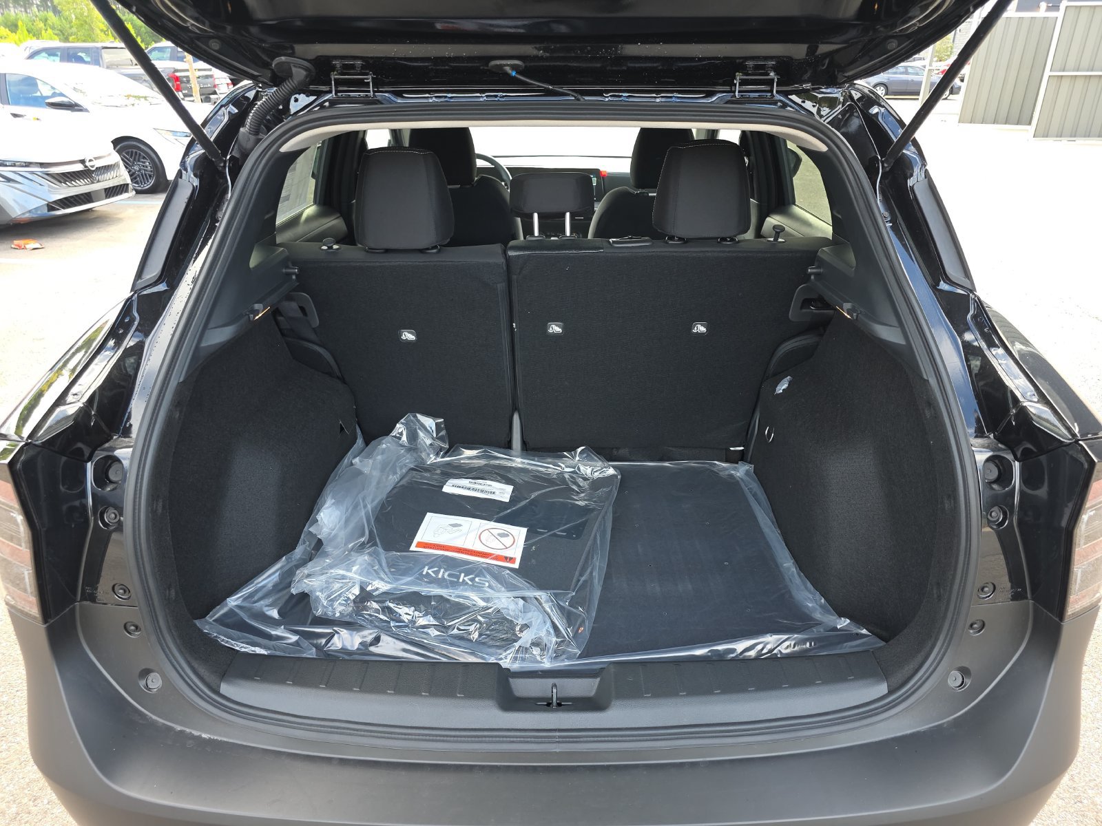 New 2027 Nissan Kicks SV FWD image 14