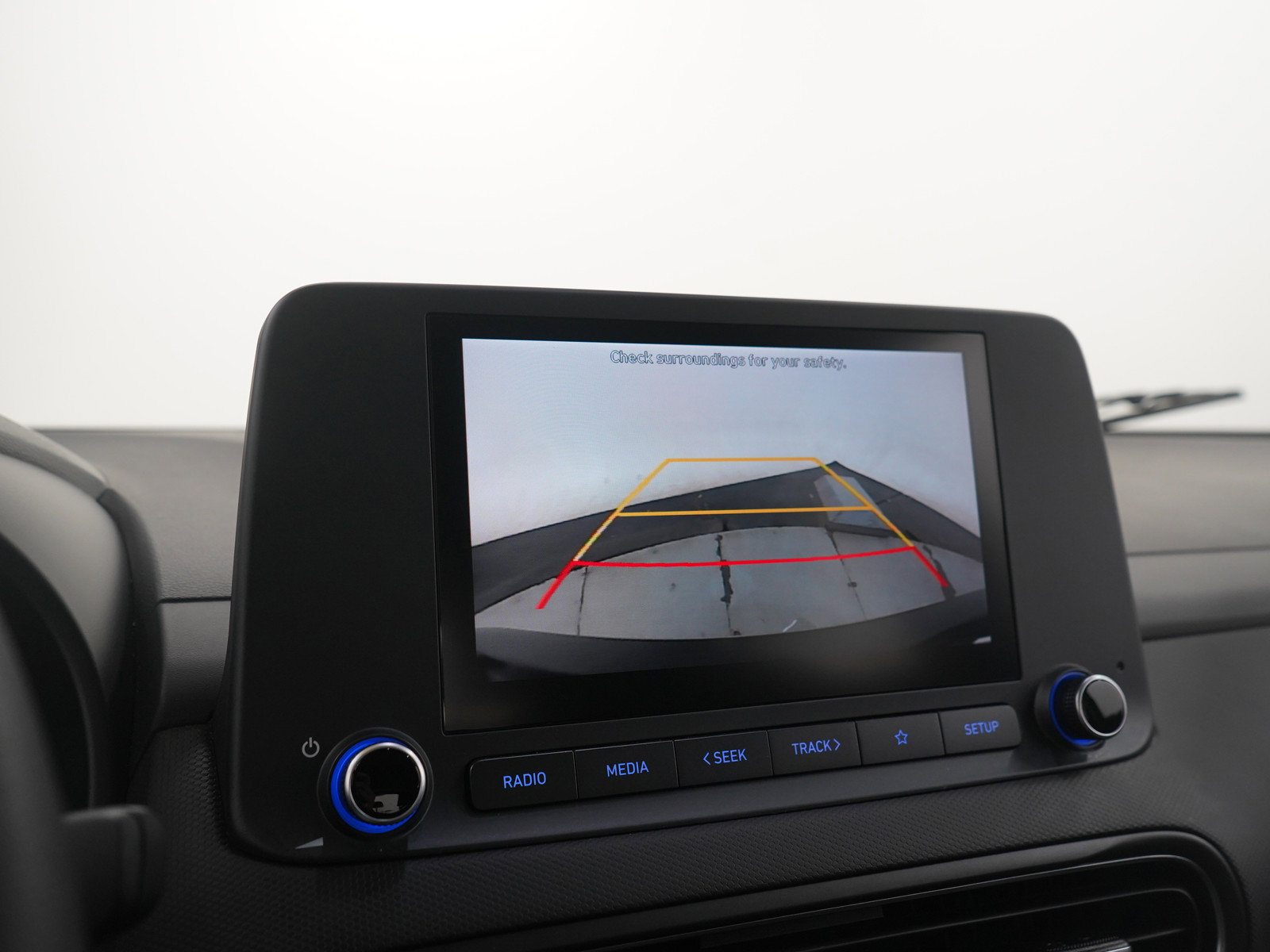 Used 2023 Hyundai Kona SE image 27