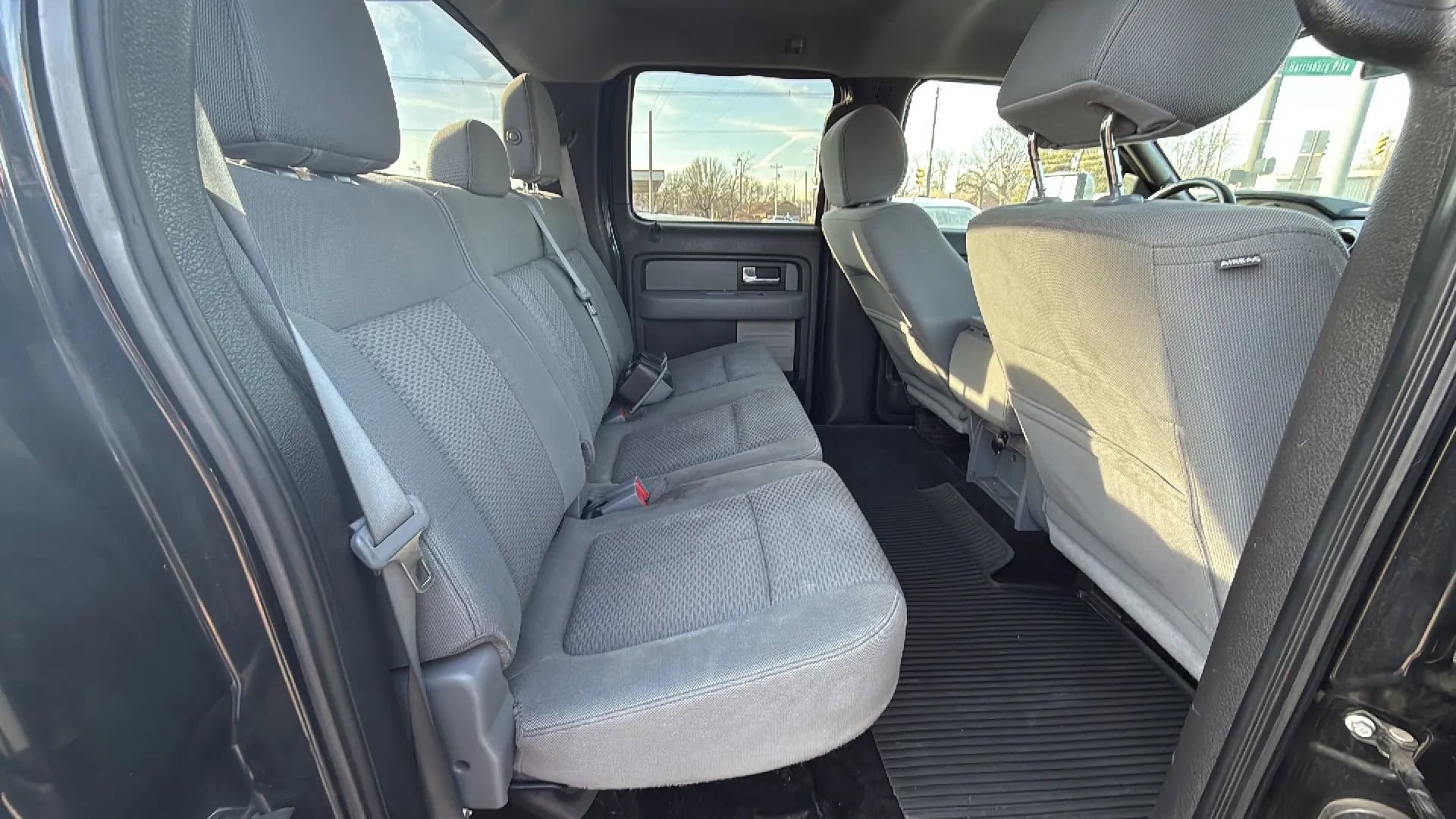 Used 2013 Ford F150 XLT w/ Luxury Equipment Group image 15