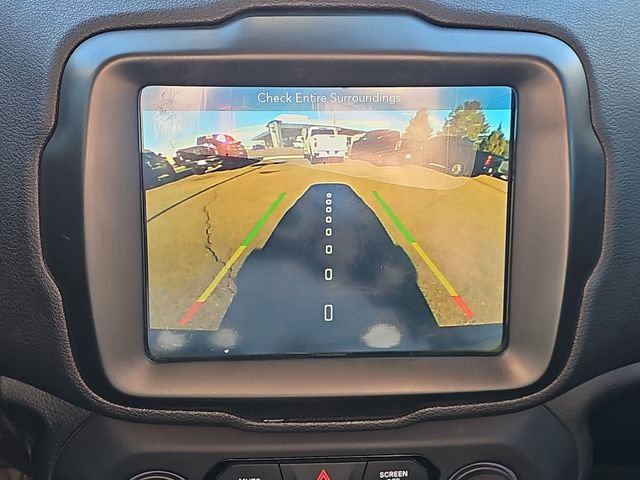 Used 2018 Jeep Renegade Trailhawk w/ UConnect 8.4 Nav Group image 13