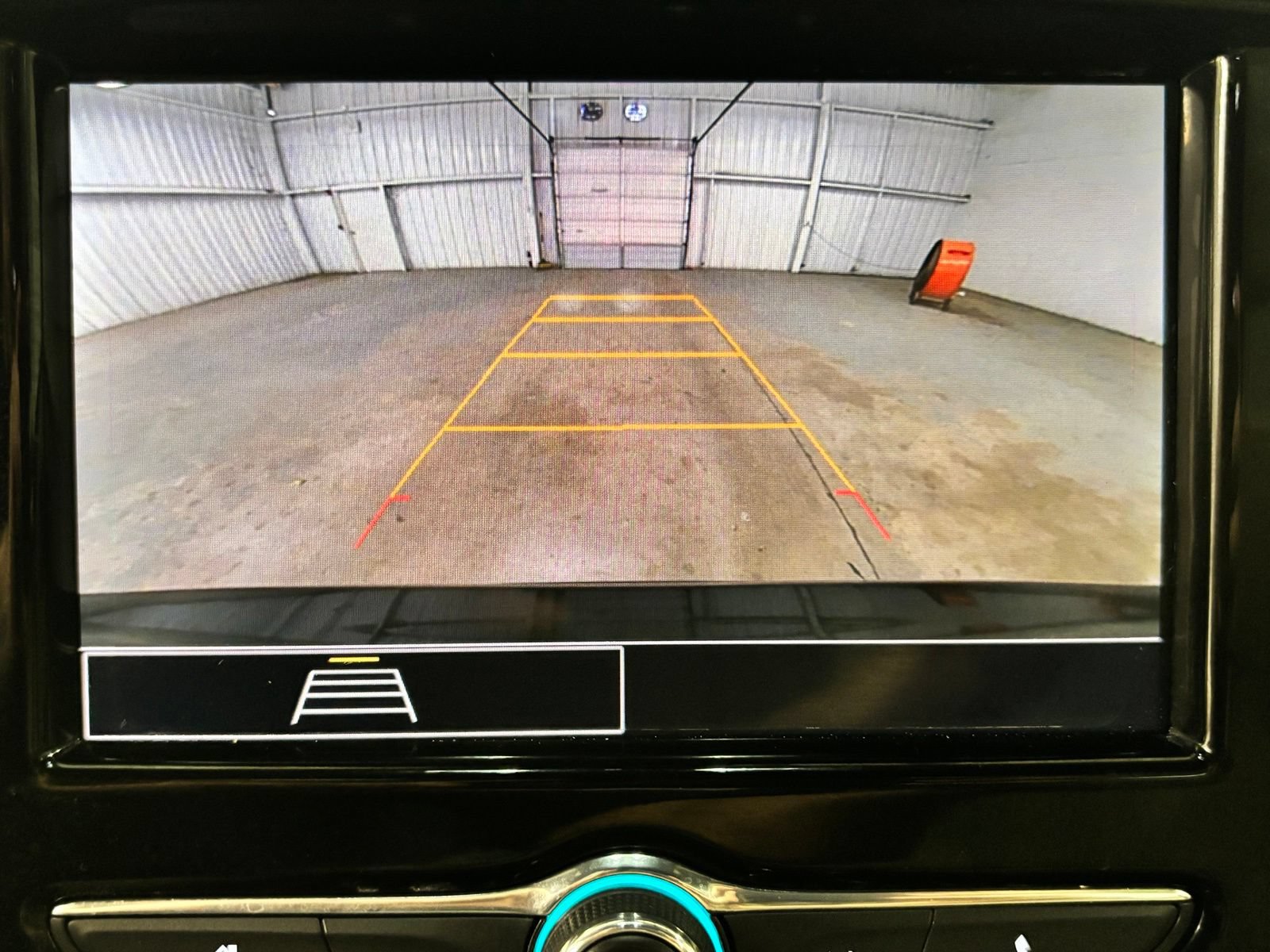 Used 2023 Chevrolet Traverse LS FWD image 14