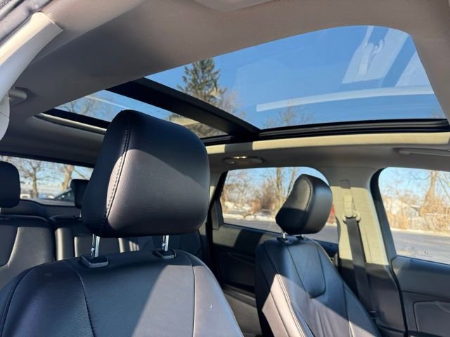 Used 2020 Ford Edge Titanium image 19