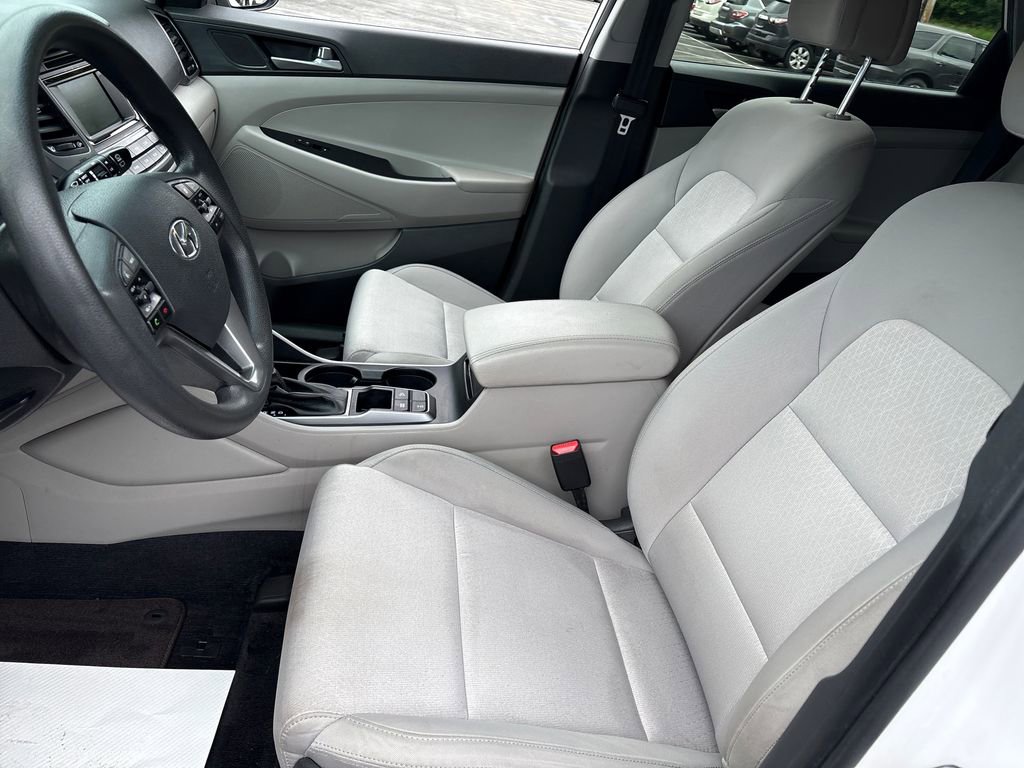 Used 2017 Hyundai Tucson SE AWD/4WD image 9