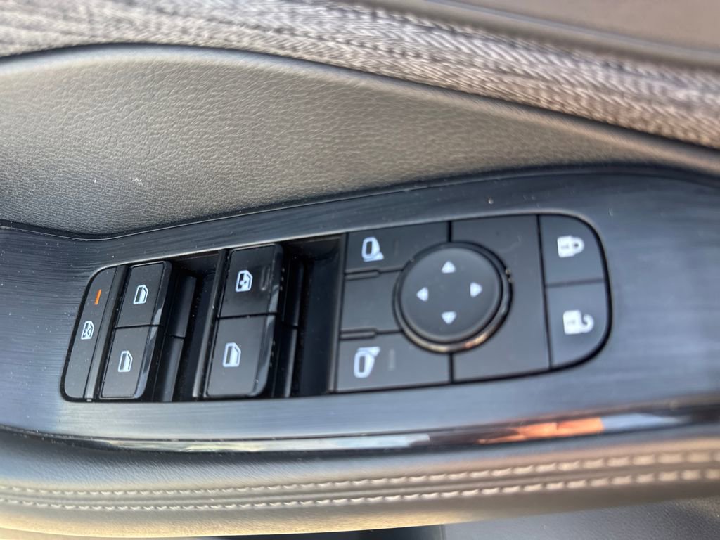 Used 2021 Nissan Rogue SV image 19